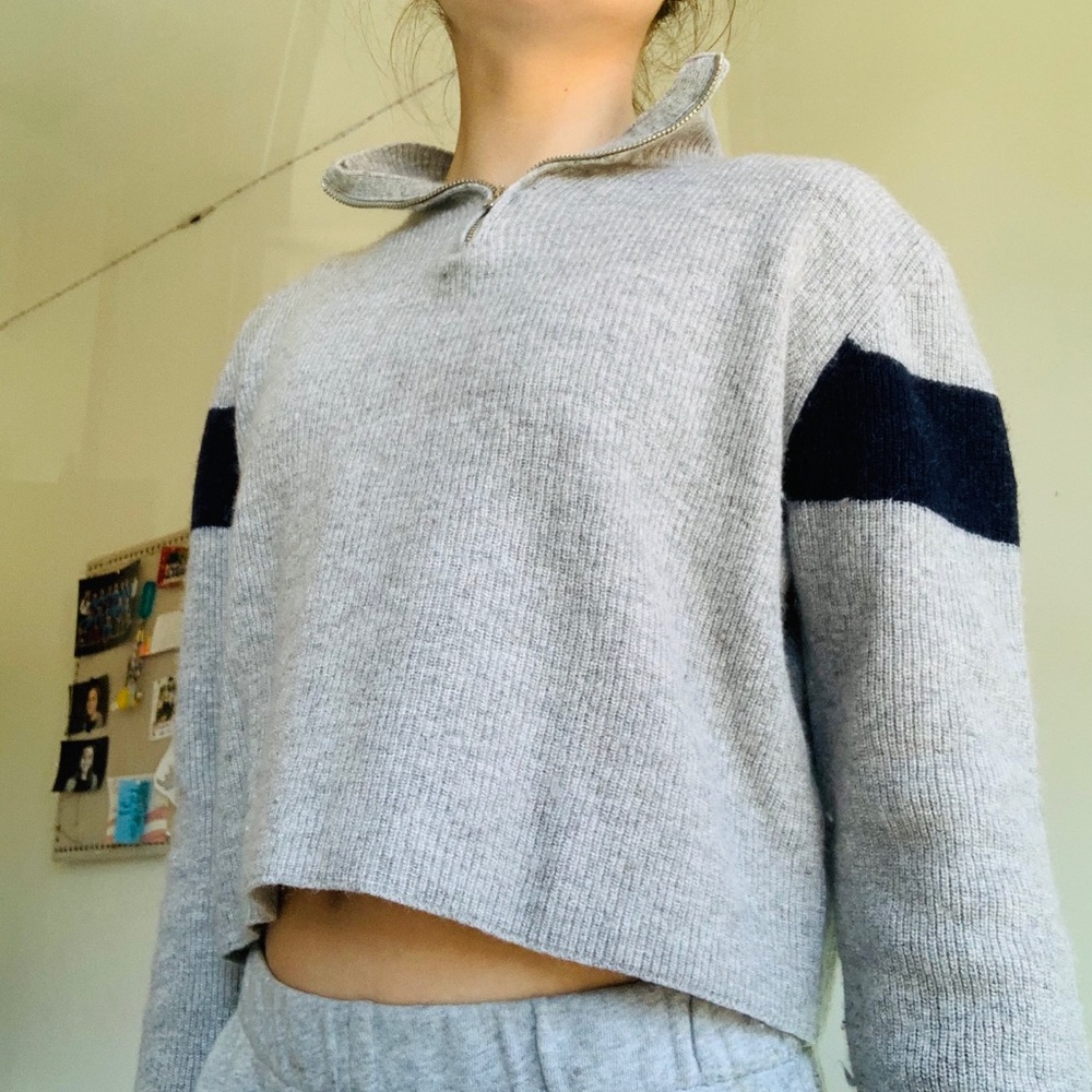 RARE Brandy Melville sweater!❤️